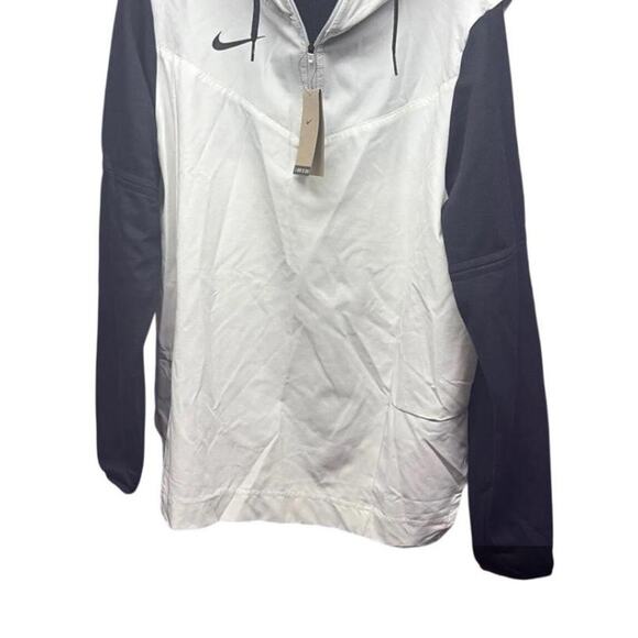 Nike white and black hooded - Picture 1 of 4